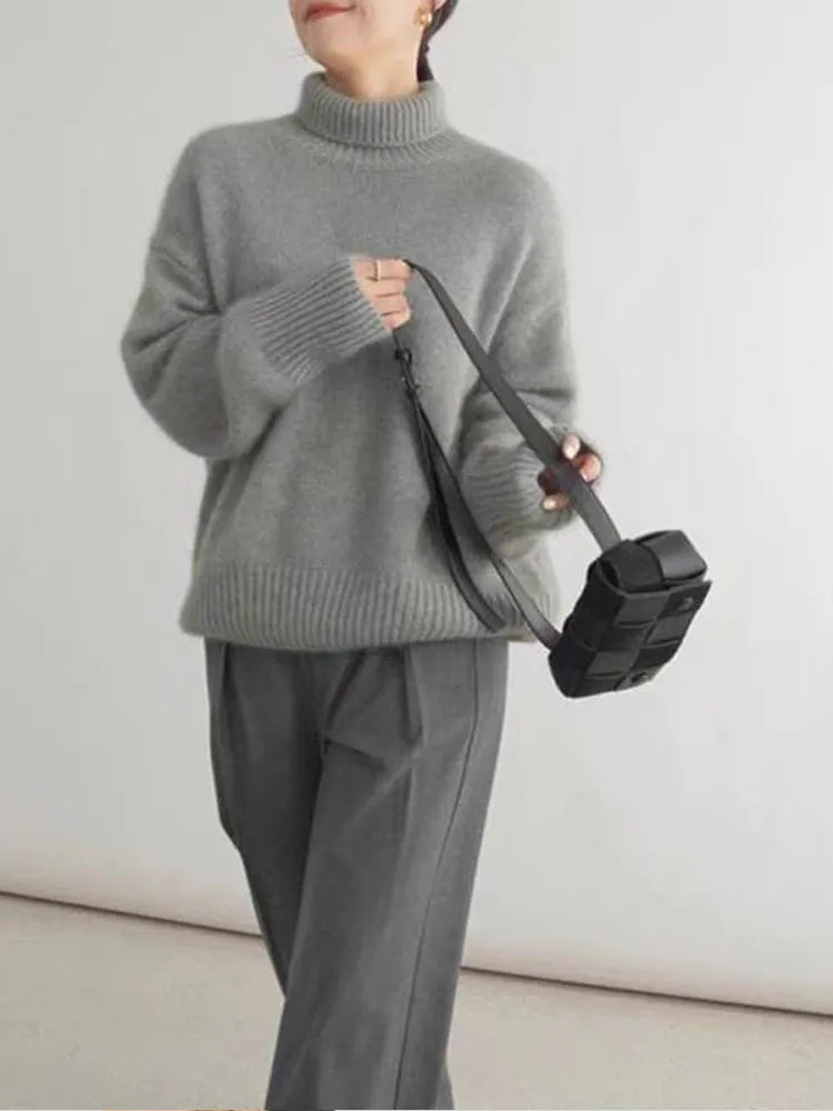 Yasmina | Cozy knit turtleneck sweater