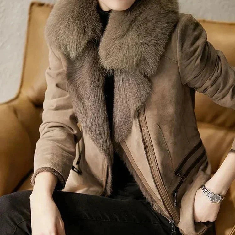 Isis | Elegant suede jacket for women