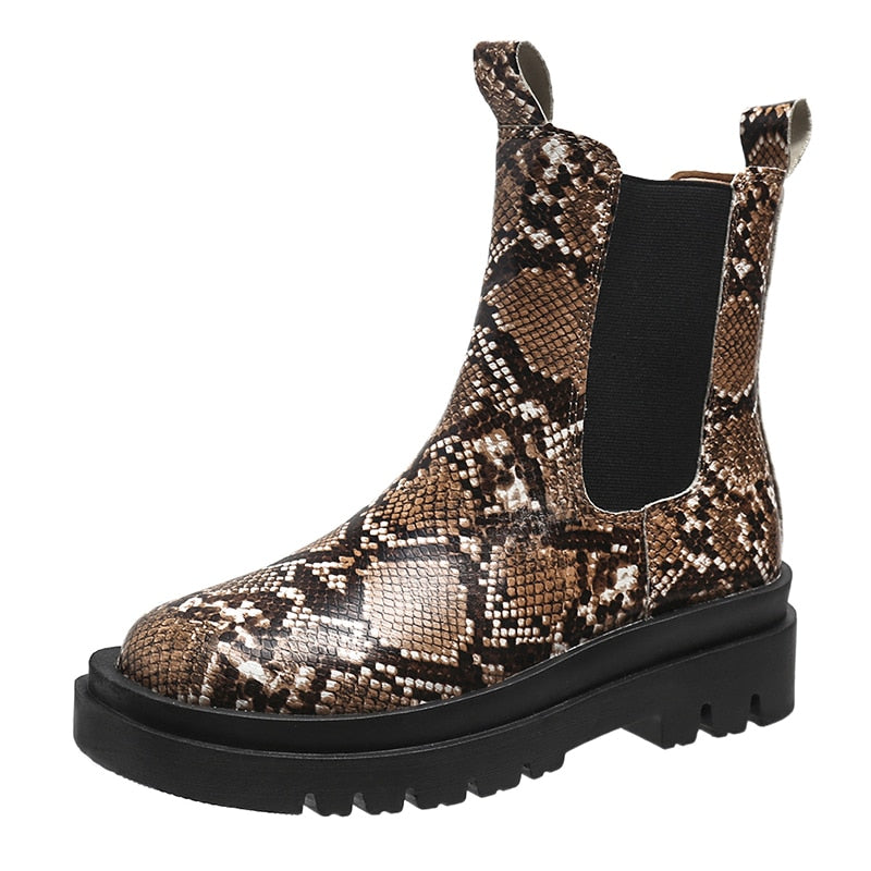 Nuria | Modern and supportive orthopedic boots