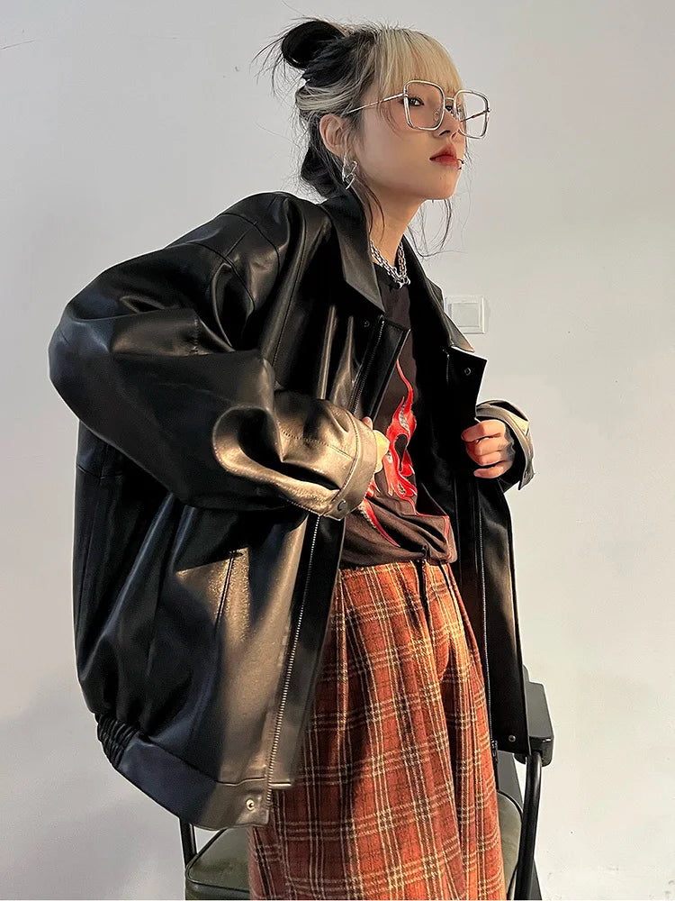Marina | Versatile leather jacket for women