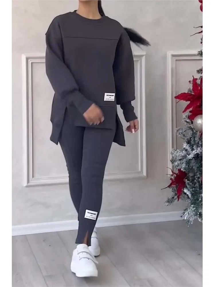 Sonia | Women's winter tracksuit with irregular letter print