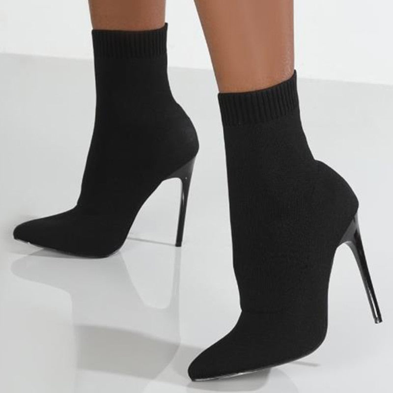 Abigail | Versatile and supportive orthopedic boots.