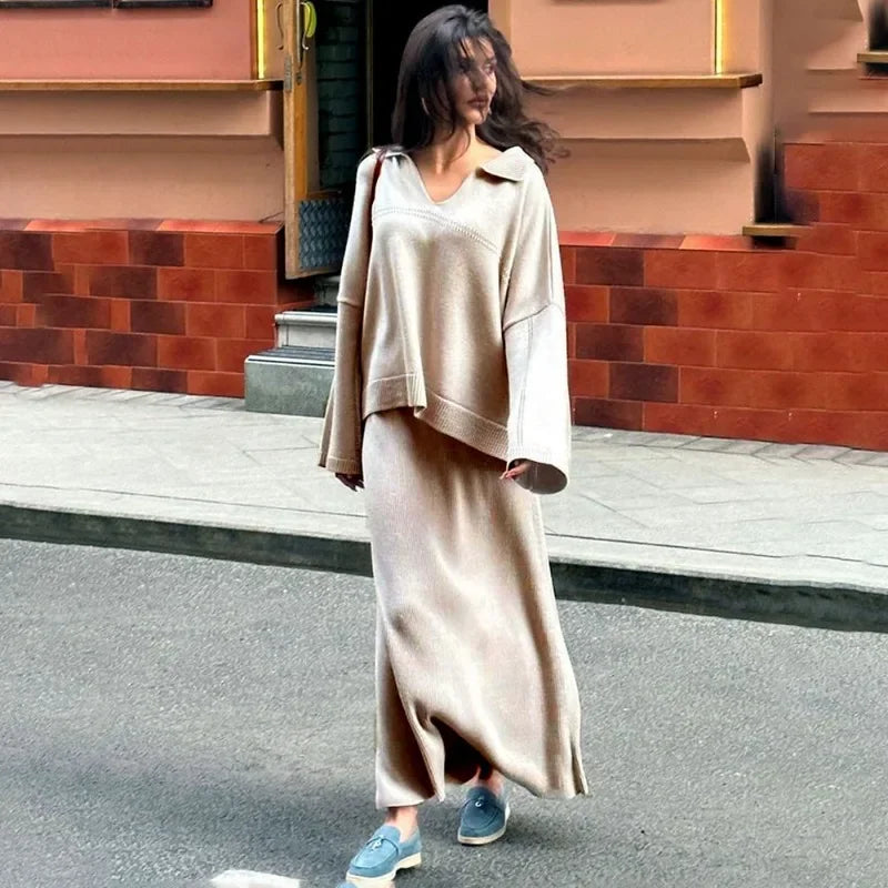 Ramona | Knitted set consisting of a loose sweater and long skirt