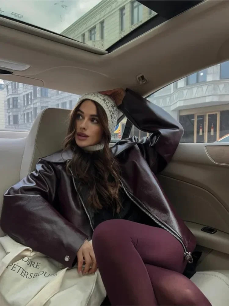 Rubí | Short, slim women's leather jacket