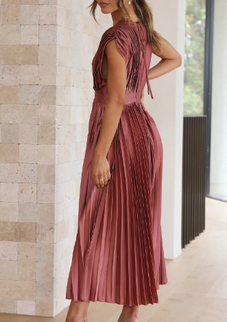 Ilaria® | Elegant Dress With Sleeves