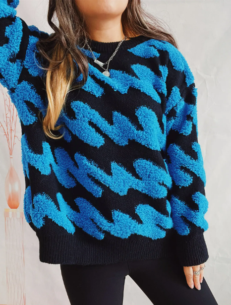Gabriela| Chic and relaxed winter sweater