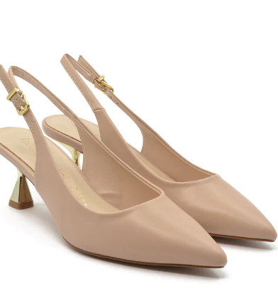 Matilda® | Cleavage With Beige Strap