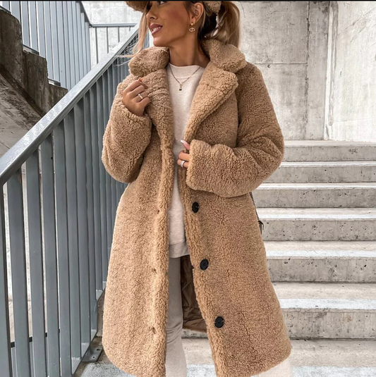 Rocio | Effortless and elegant winter garment