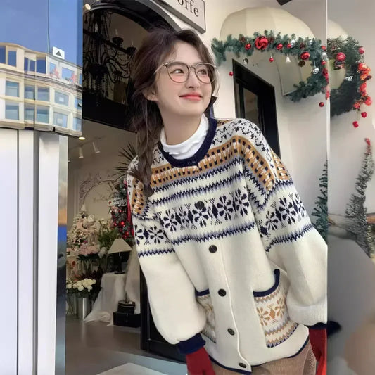 Damaris | Retro style Christmas sweater