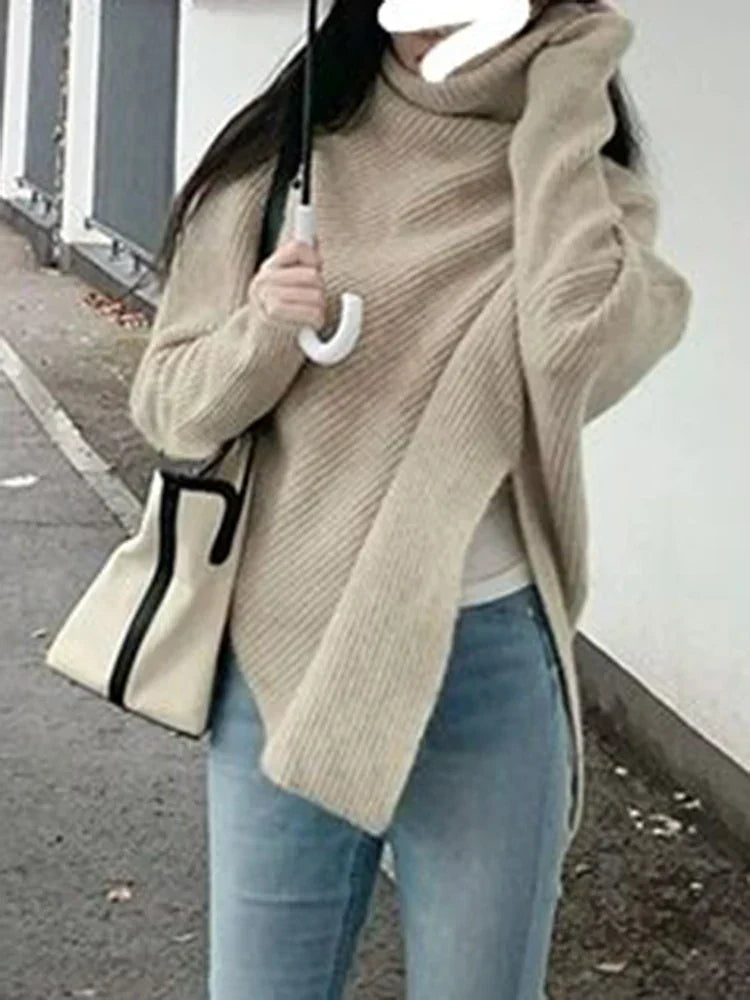 Maria José | Irregular high collar