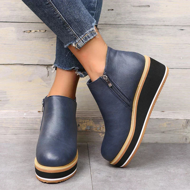 Hana | Casual and supportive orthopedic boots.