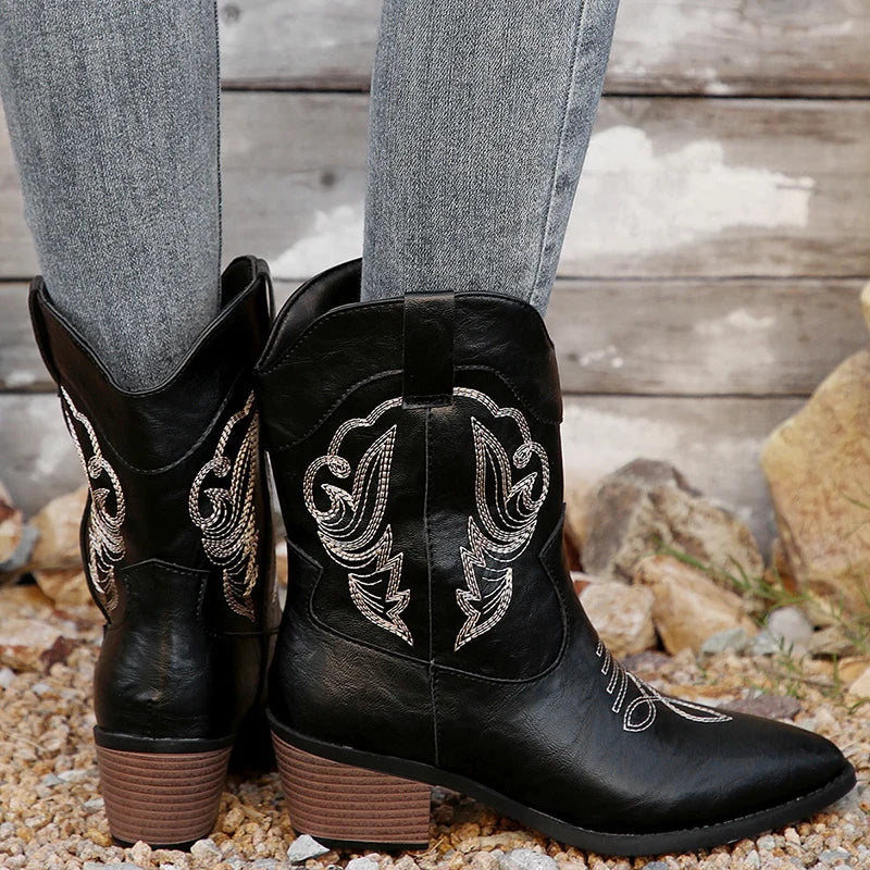 Noelia | Supportive, lightweight orthopedic boots