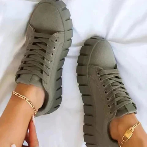Janine | Durable rubber slippers