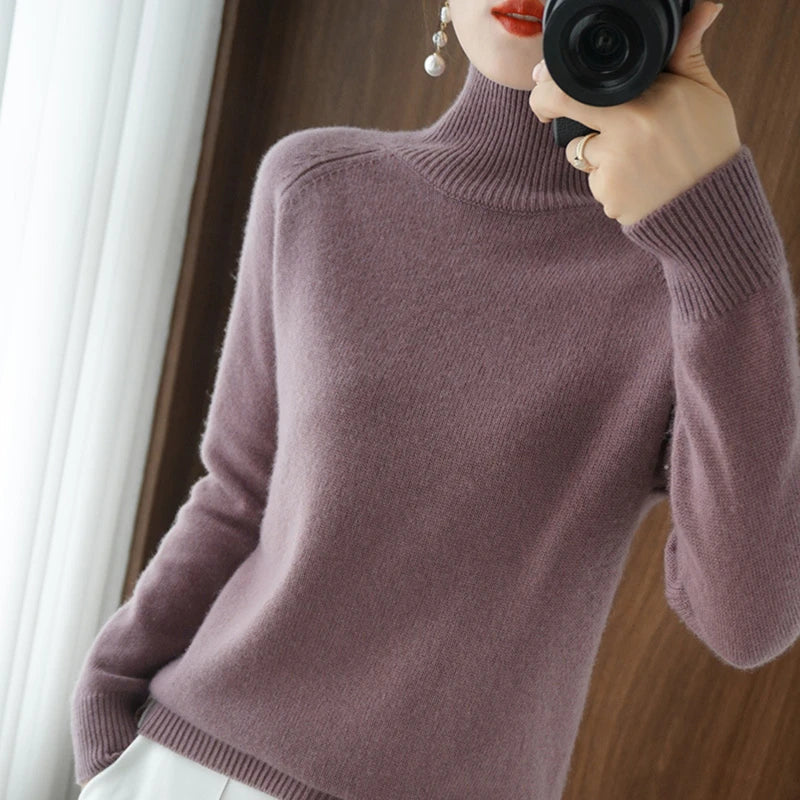 Leonie | Elegant autumn winter turtleneck sweater
