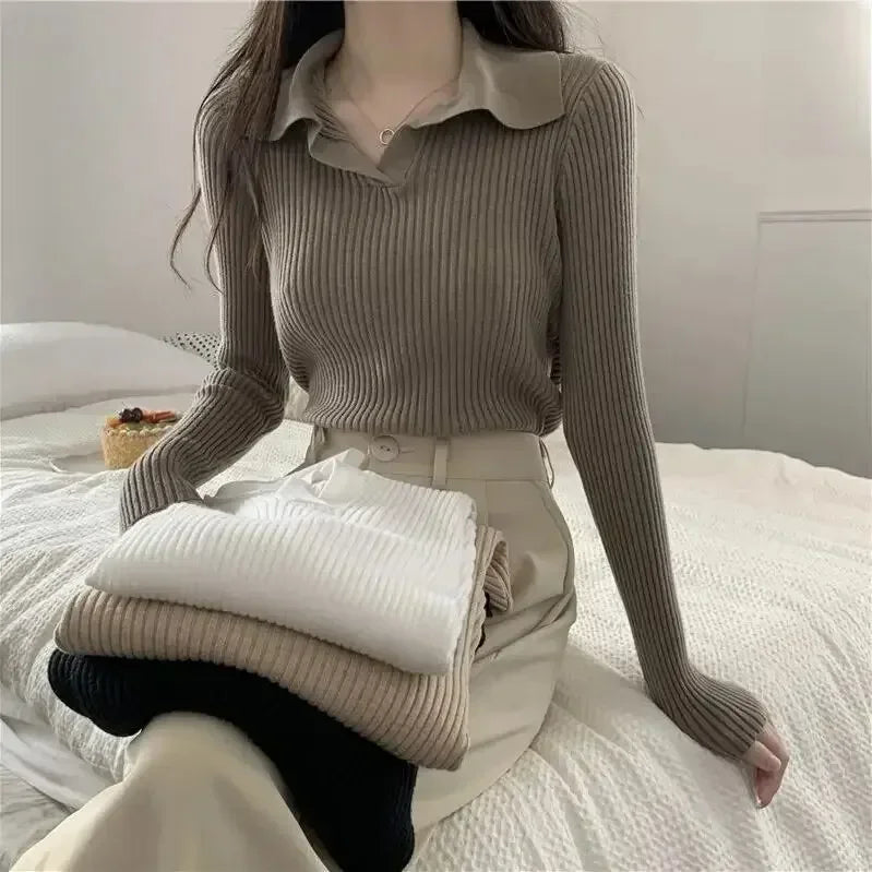 Camila | Women's knitted turtleneck sweater with long sleeves
