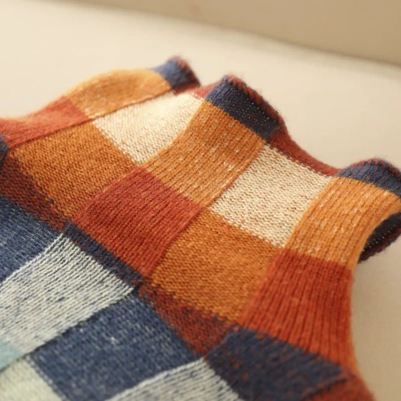 Wanda | Colorful turtleneck sweater with patchwork knit pattern