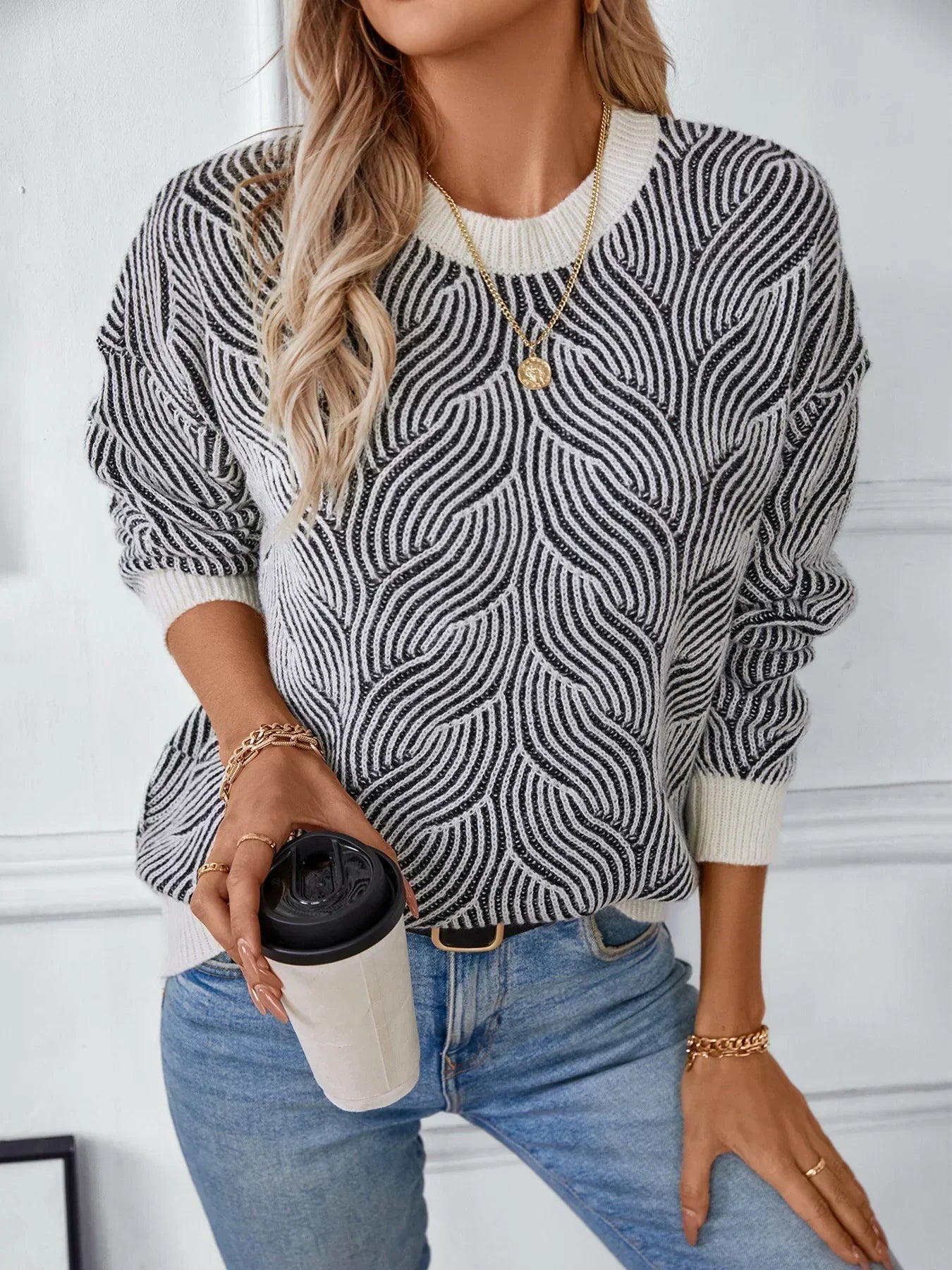 Stella | Modern and comfortable winter sweater