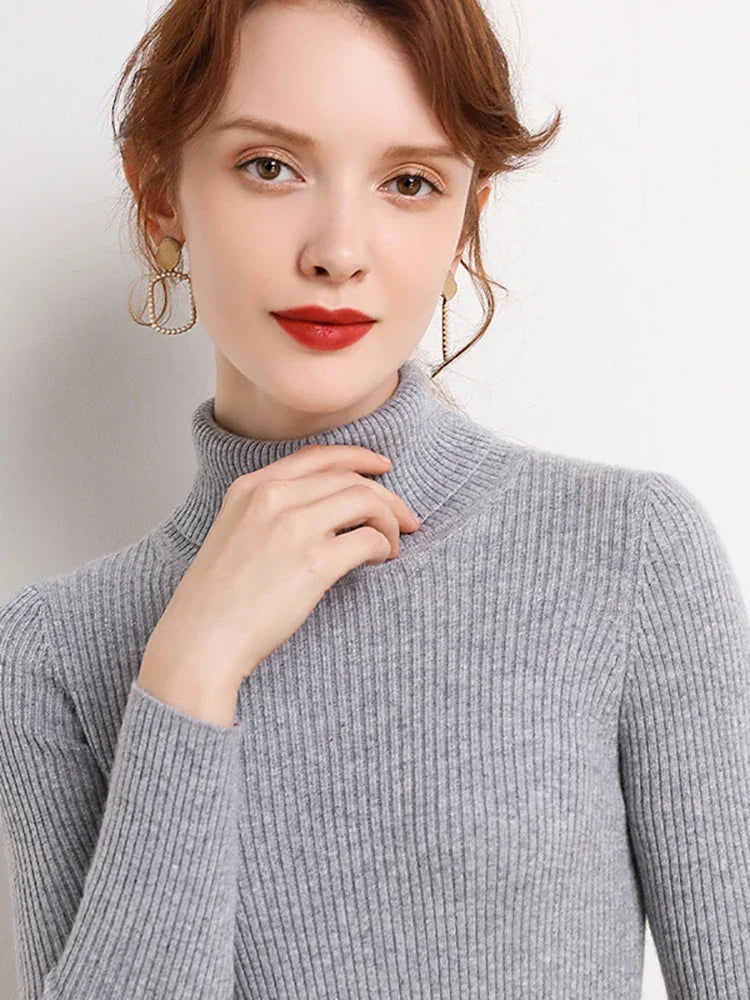 Emilie | Turtleneck sweater for women in autumn