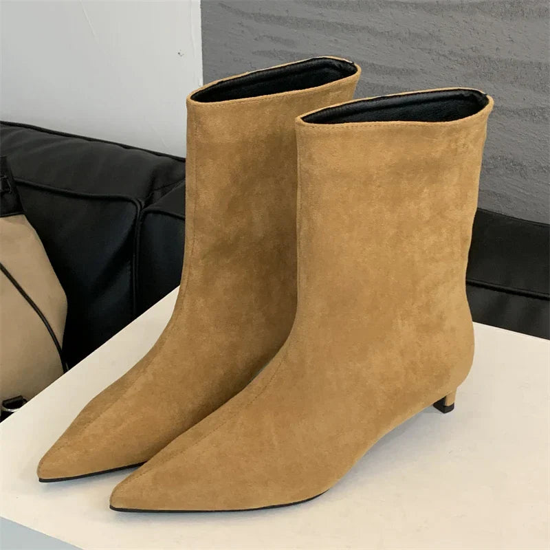 Ramona | Pointed toe light boots for women