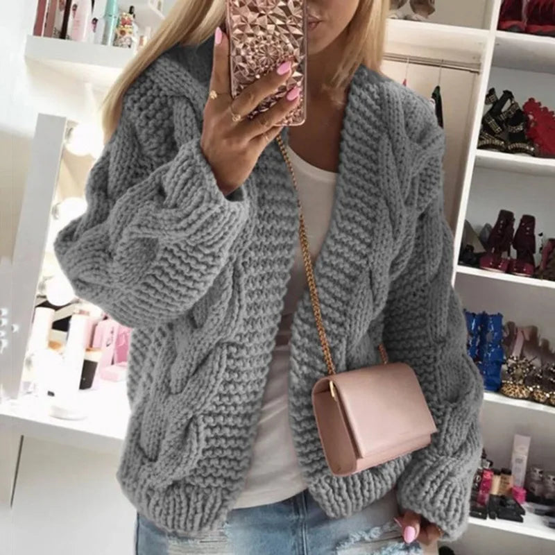 Monica | Women's cardigan with a strong line pattern
