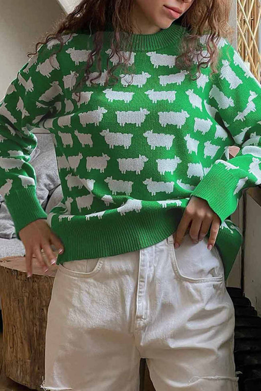 Dagmar | Long-sleeved sweater with a crew neck and a sheep pattern