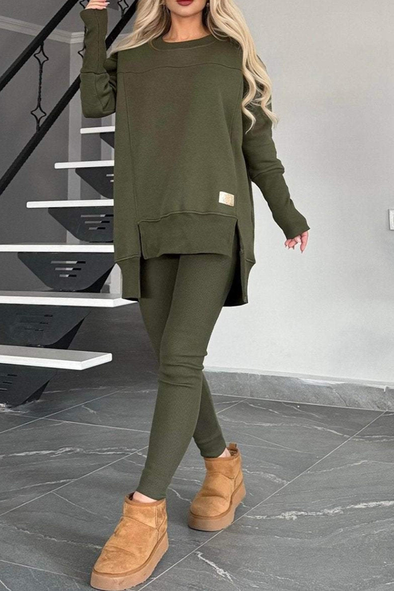 Claudia | Sweatshirt and skinny pants set with a slit and a high low hem