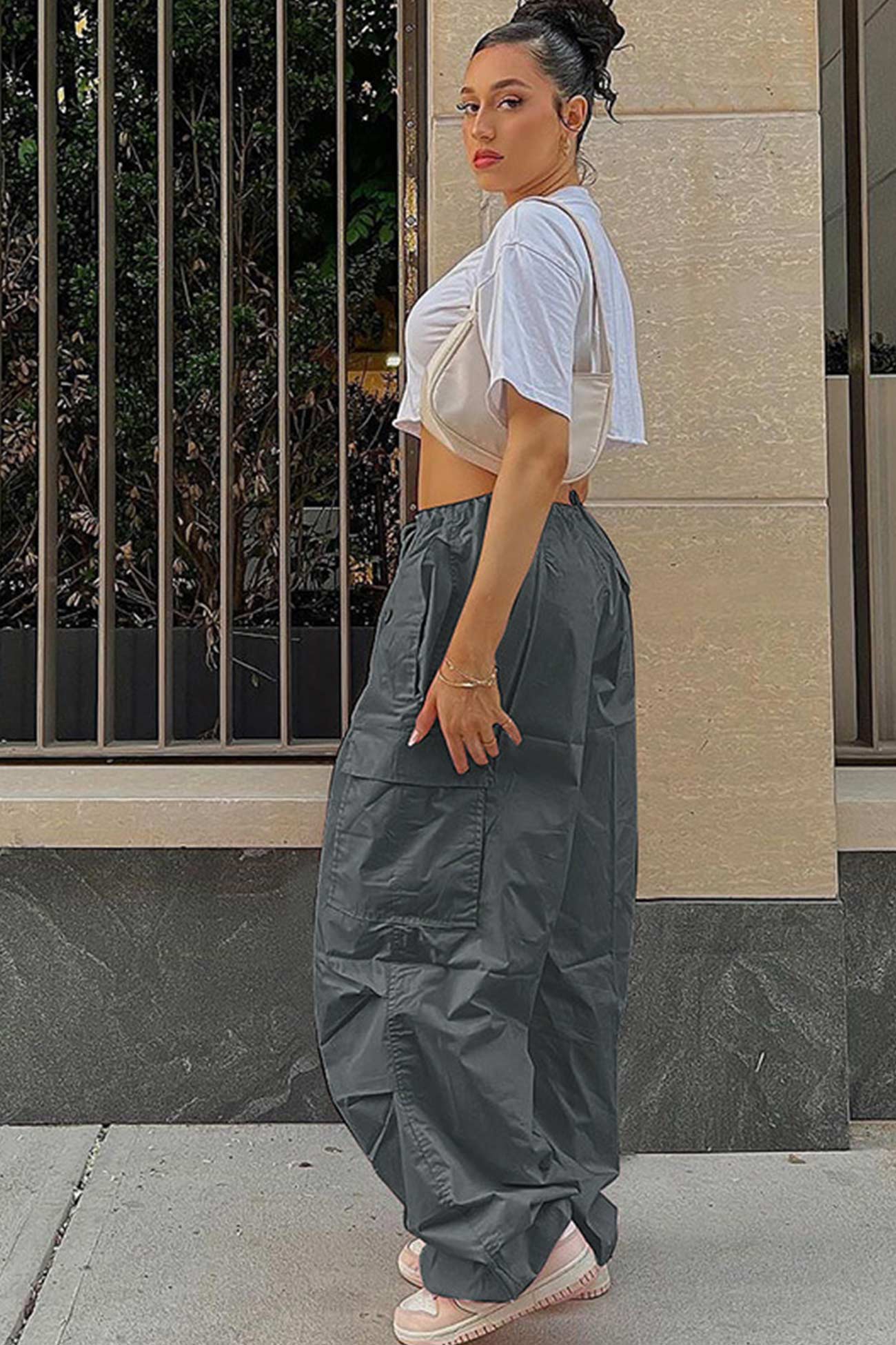 Valeria | Solid color high waist cargo pants