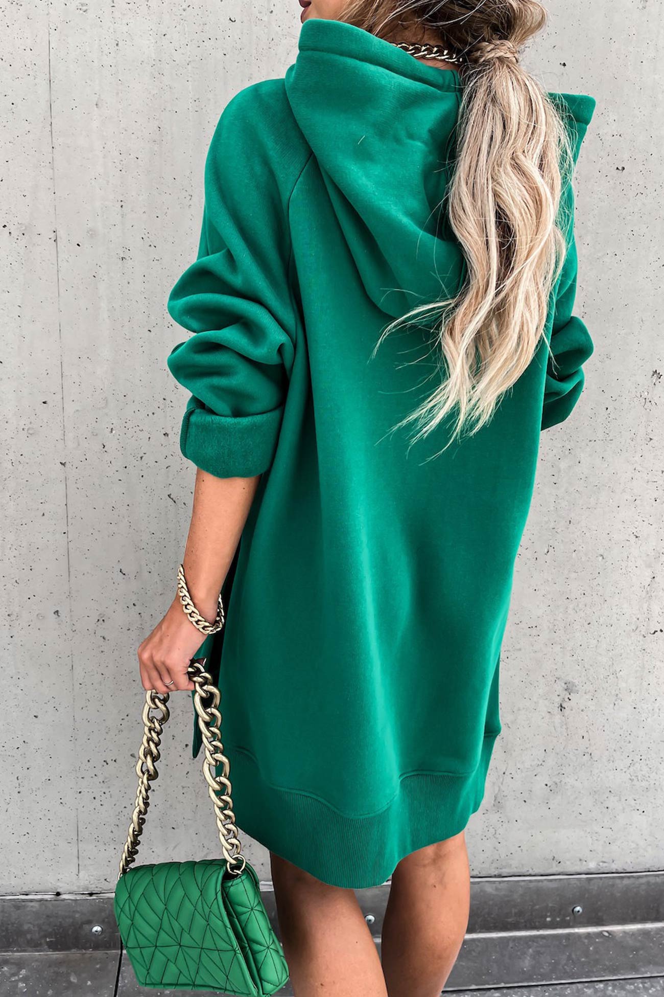 Cecilia | Solid color mid-length hoodie with slit