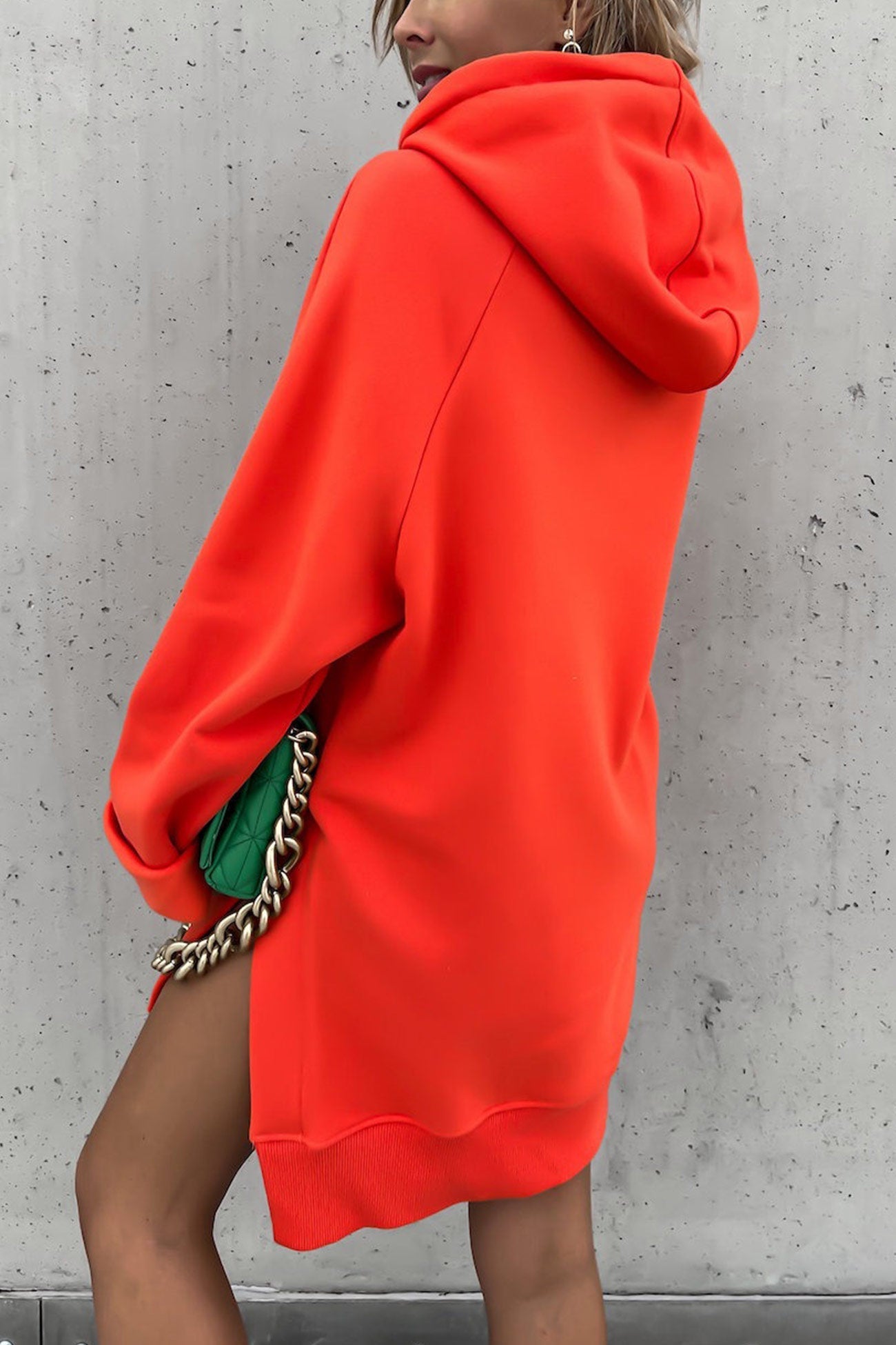 Cecilia | Solid color mid-length hoodie with slit