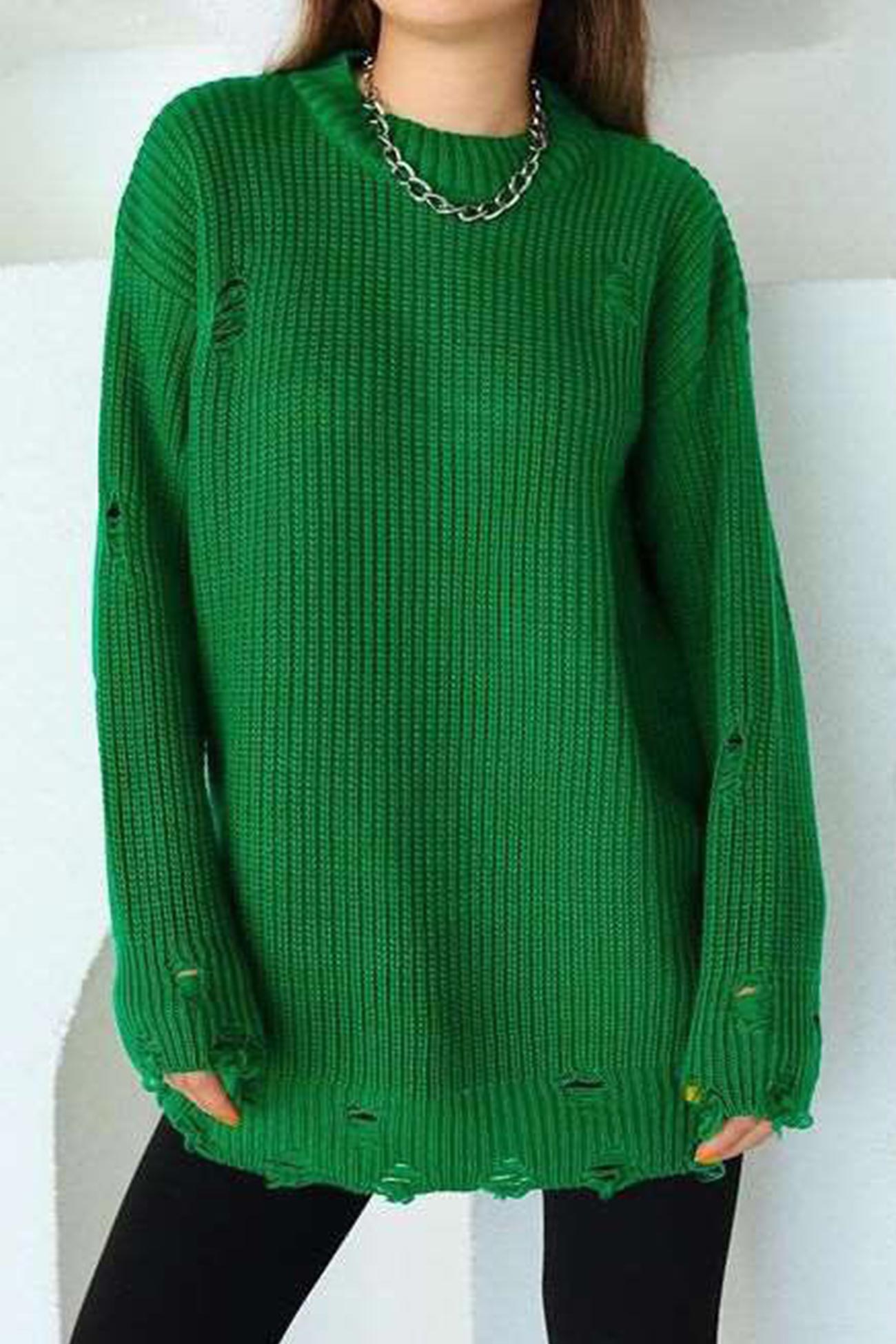 Ingrid | Solid color distressed crew neck sweater