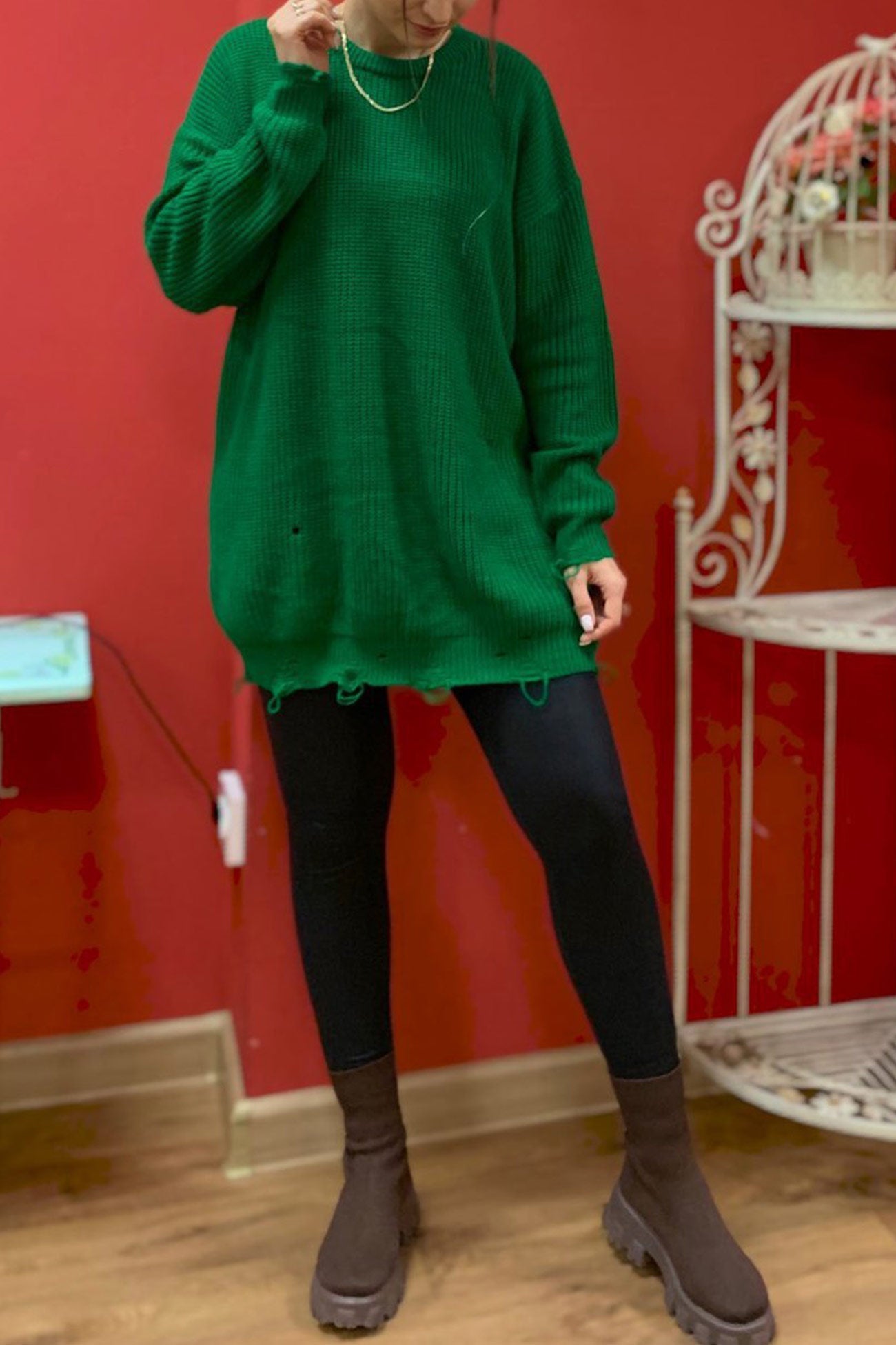 Ingrid | Solid color distressed crew neck sweater
