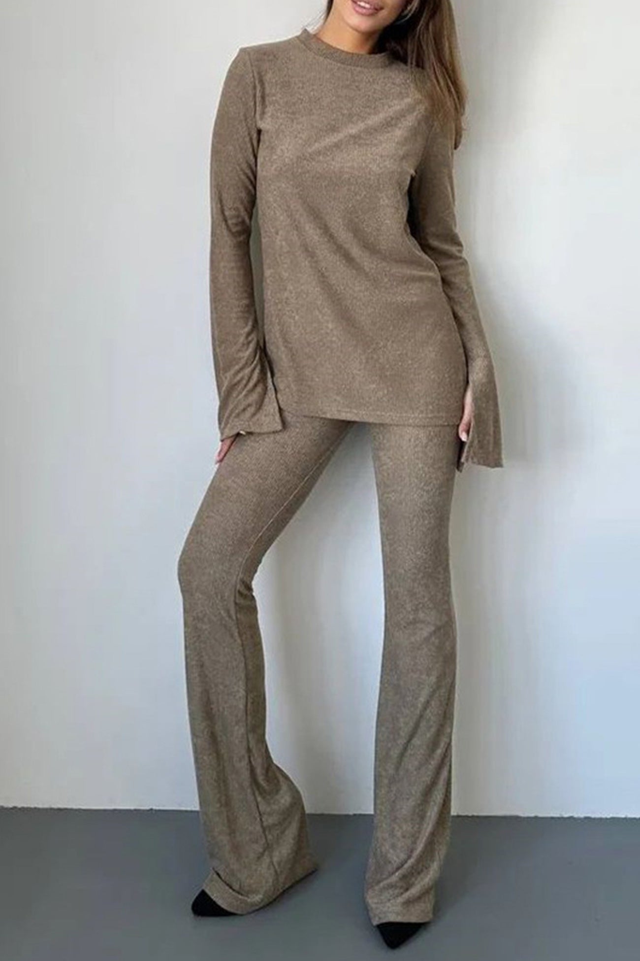 Gina | Solid set with knitted tops and long pants with flared sleeves