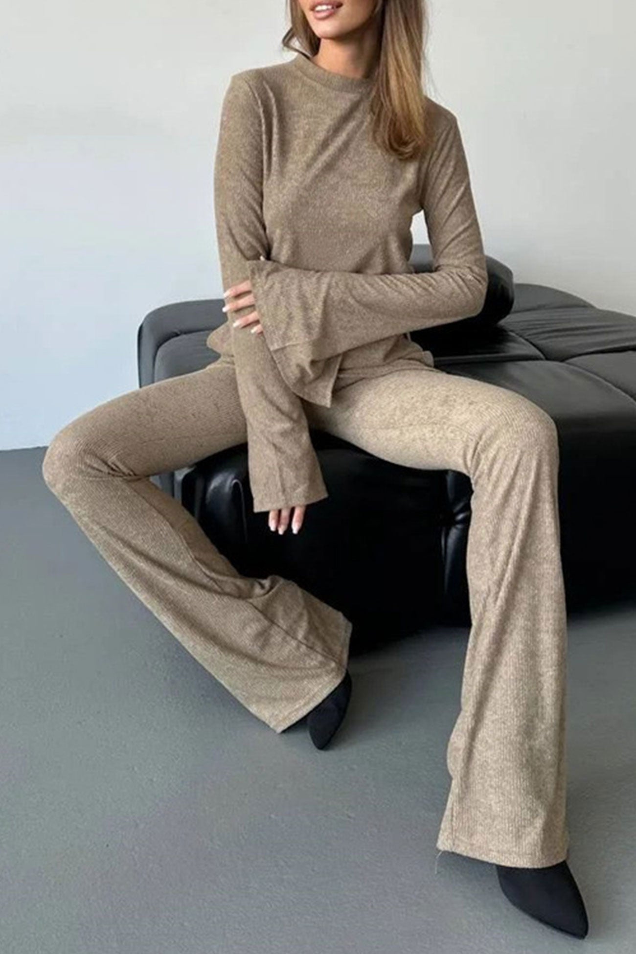 Gina | Solid set with knitted tops and long pants with flared sleeves