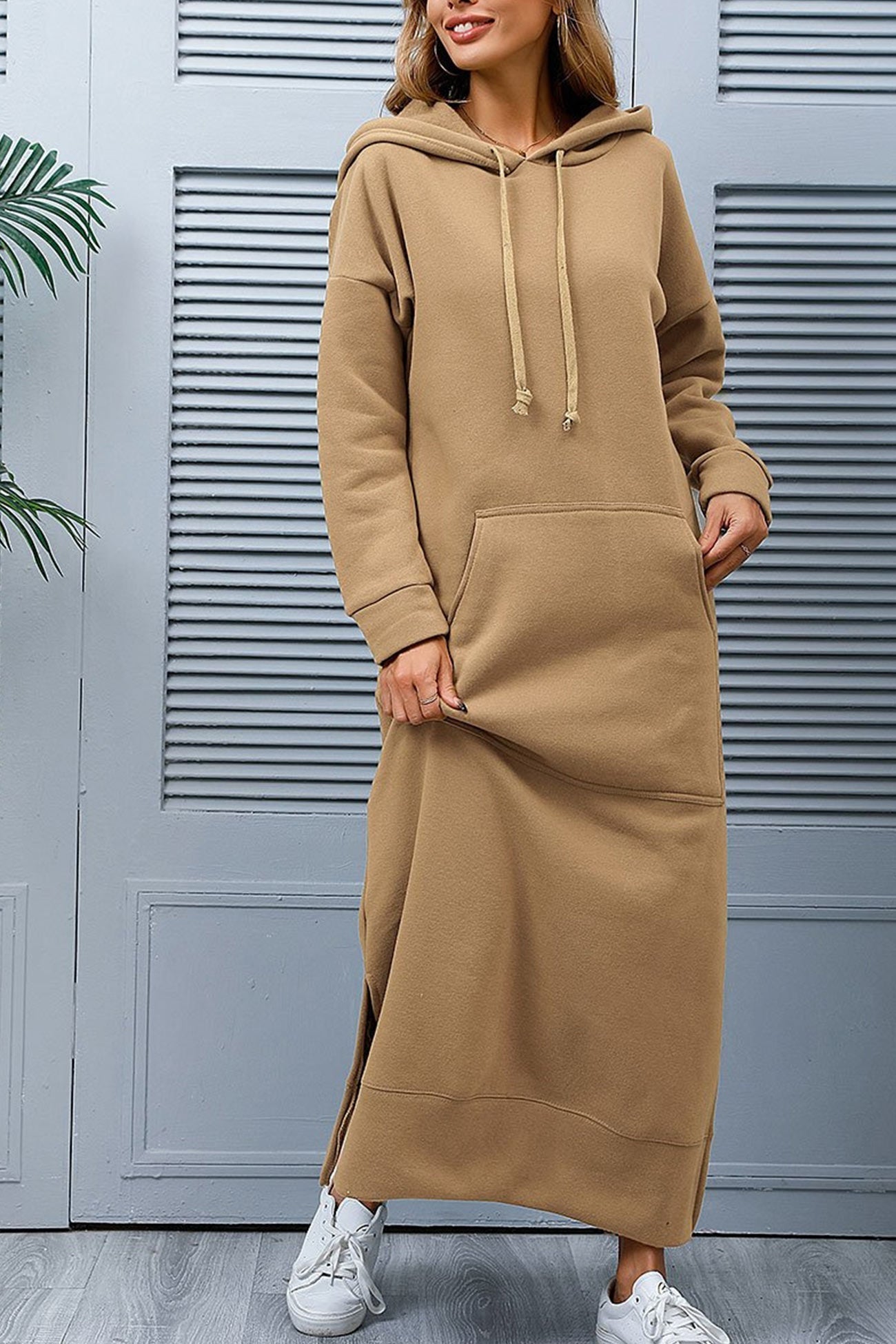 Nadia | Solid hooded dress with pockets and a slit at the hem