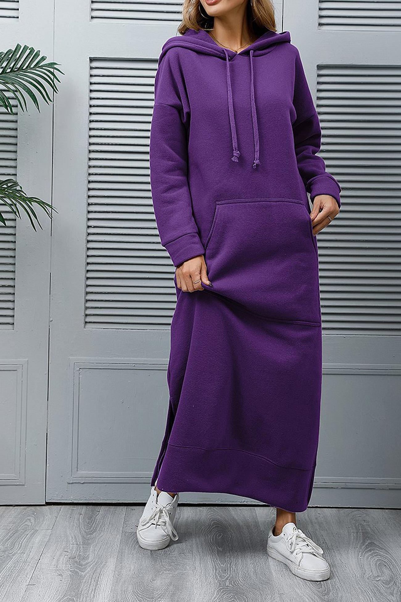 Nadia | Solid hooded dress with pockets and a slit at the hem