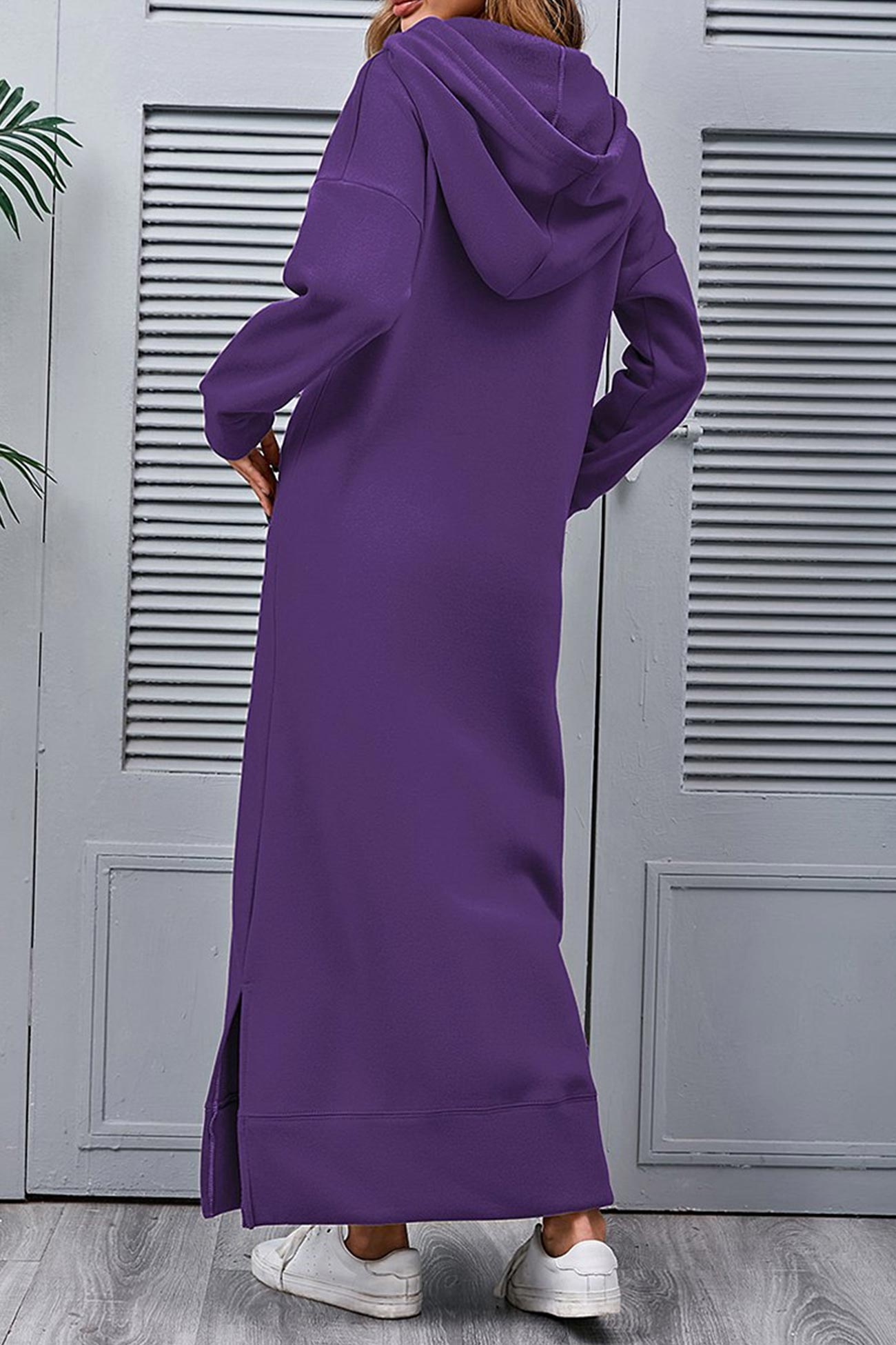 Nadia | Solid hooded dress with pockets and a slit at the hem