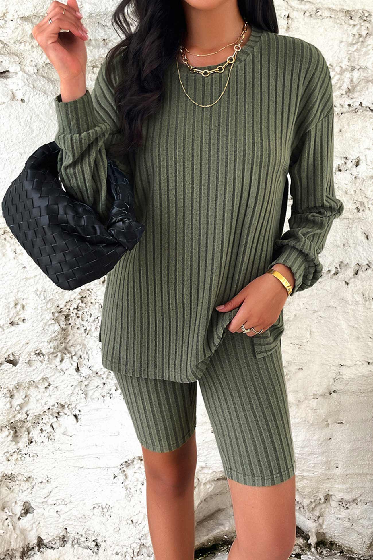 Simone | Solid ribbed knit top and shorts set