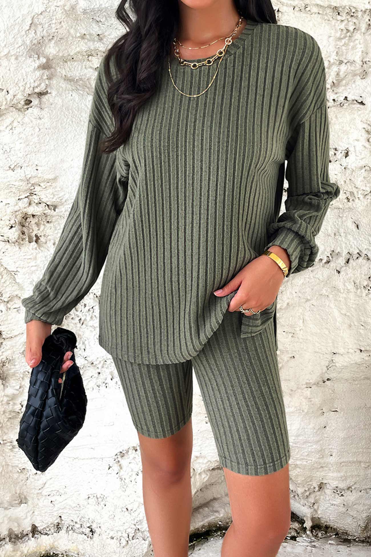 Simone | Solid ribbed knit top and shorts set