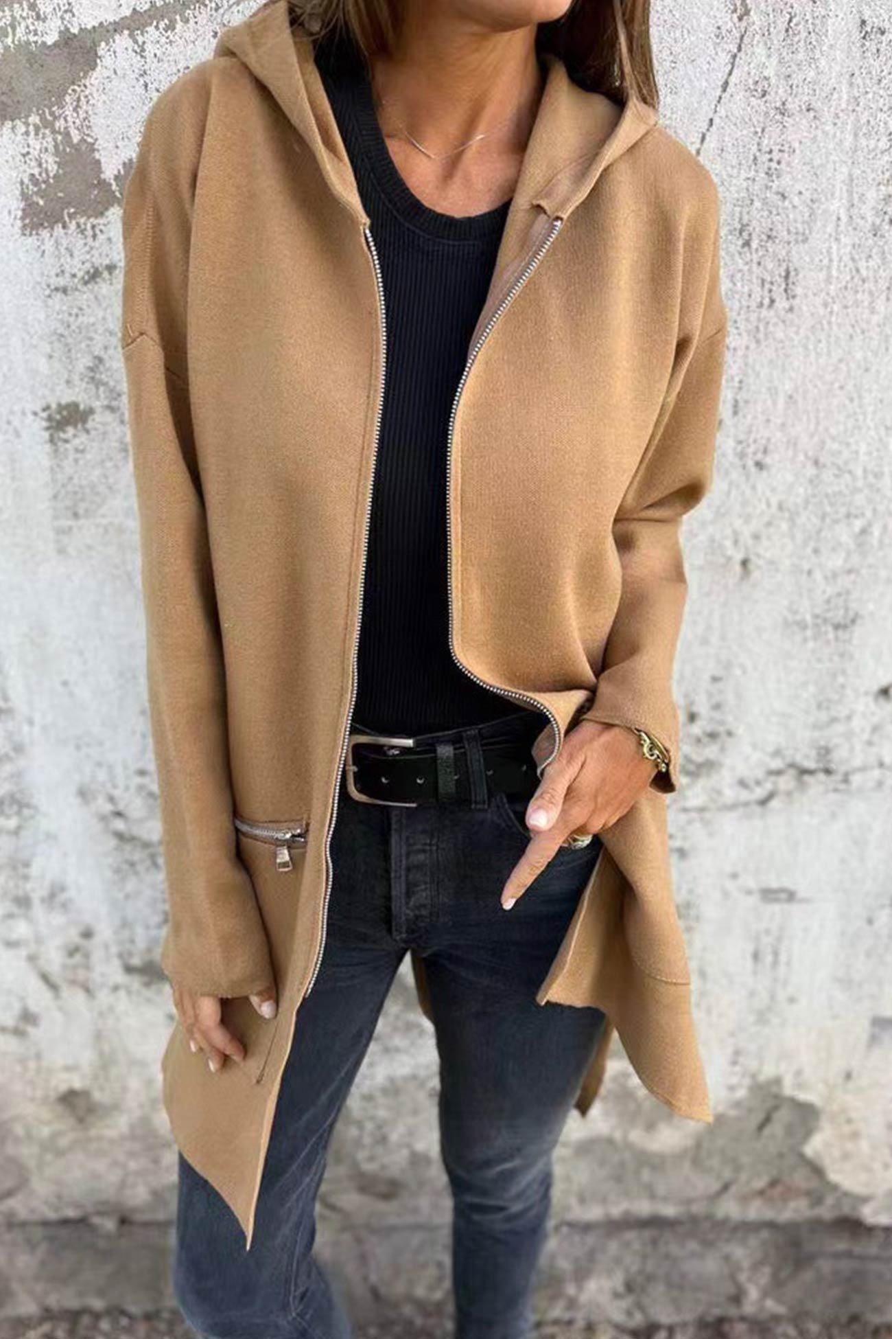 Monica | Mid-length hoodie with a fixed zip