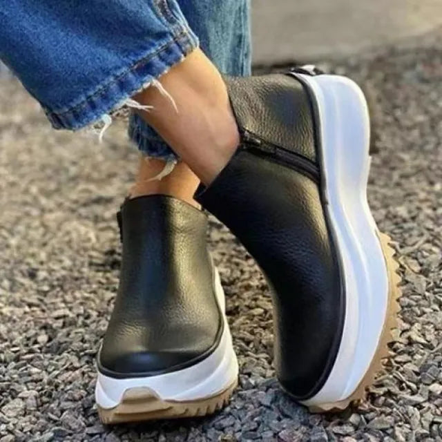 Gloria | Stylish and supportive orthopedic footwear.