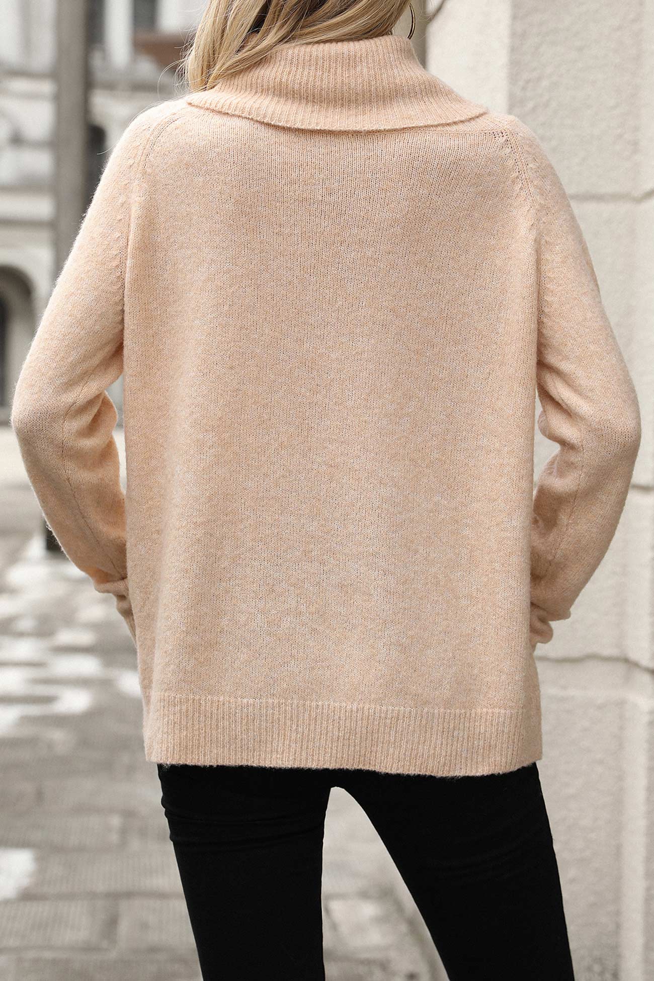 Laura | Solid color sweater with a stacked collar