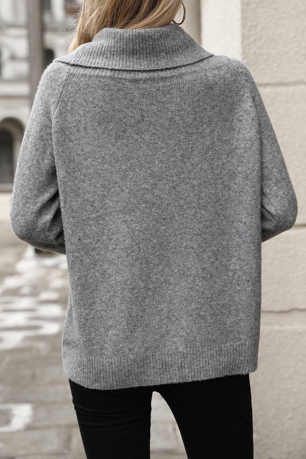 Laura | Solid color sweater with a stacked collar