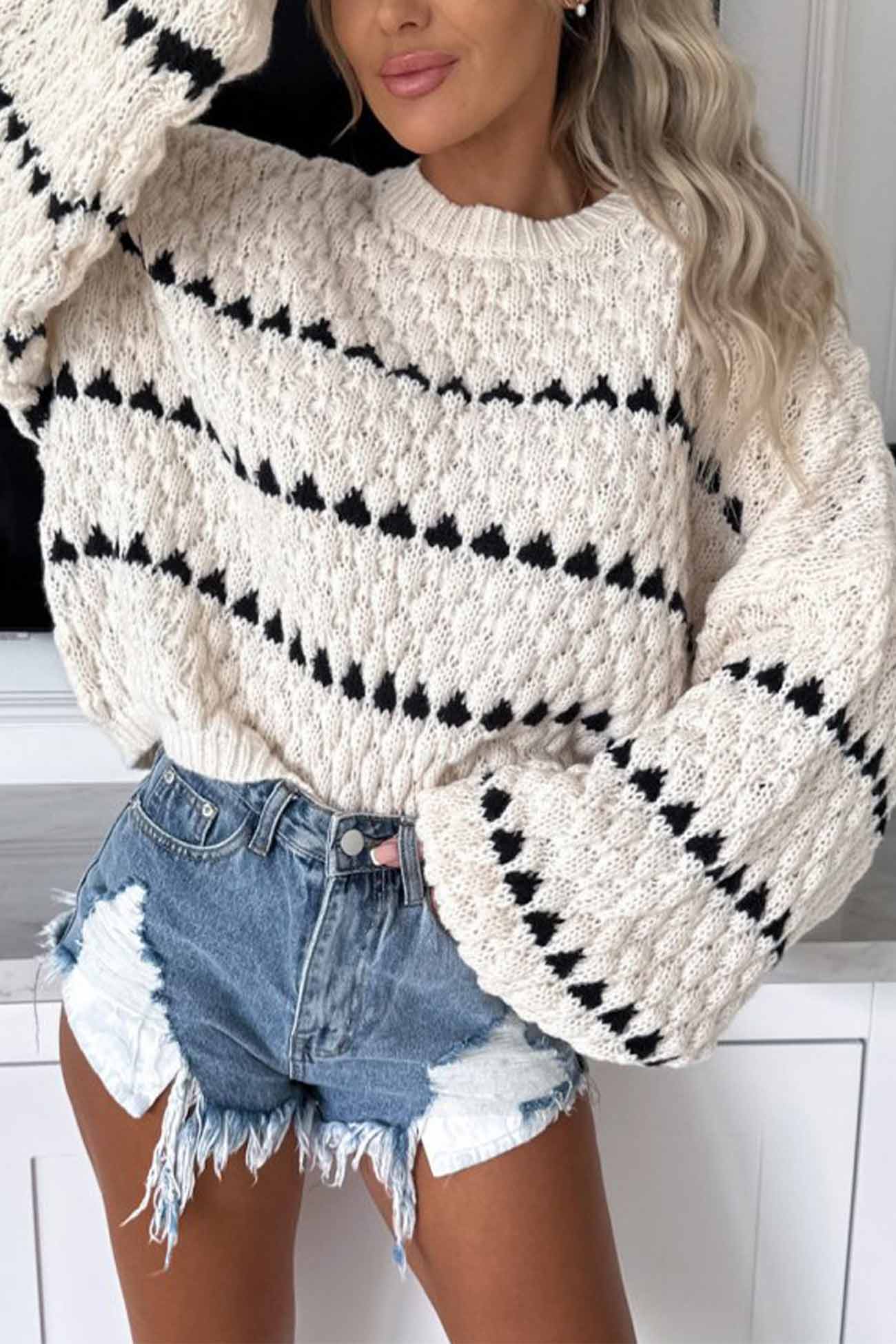 Bianca | Striped sweater with a crew neck and batwing sleeves
