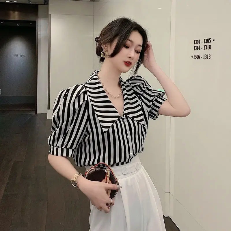 Julieta® | Blouse With Stripes And Puff Sleeves
