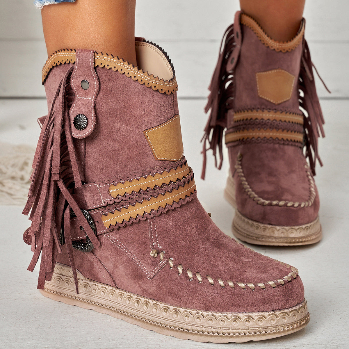 Otilia | Custom-made orthopedic casual boots.