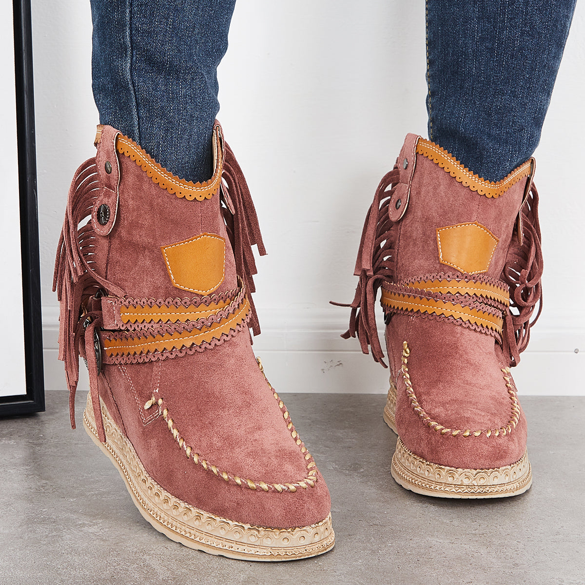 Otilia | Custom-made orthopedic casual boots.