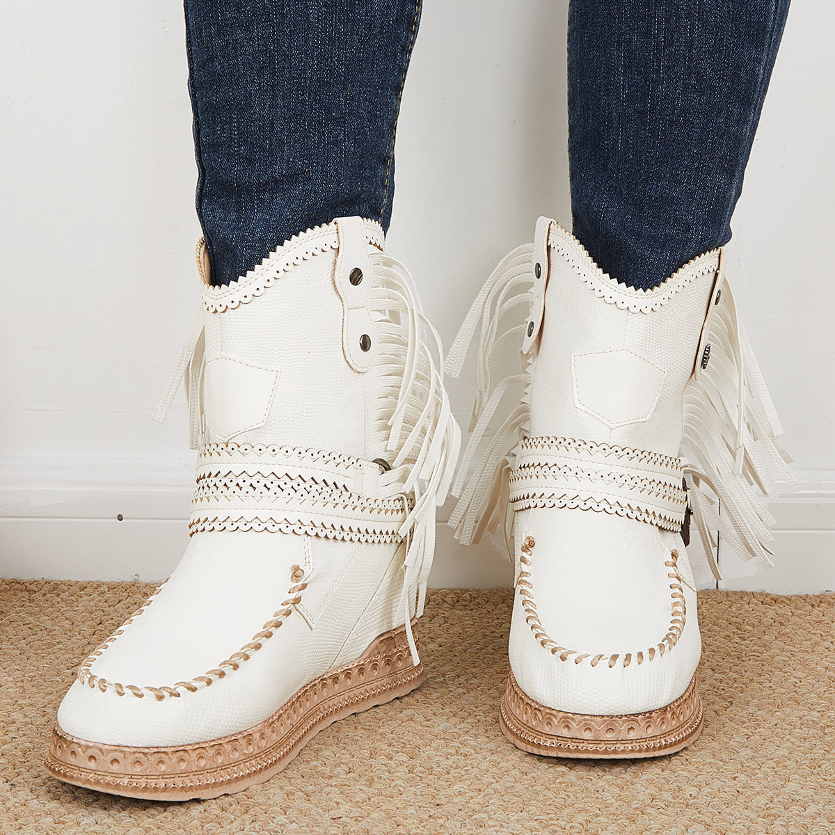 Otilia | Custom-made orthopedic casual boots.