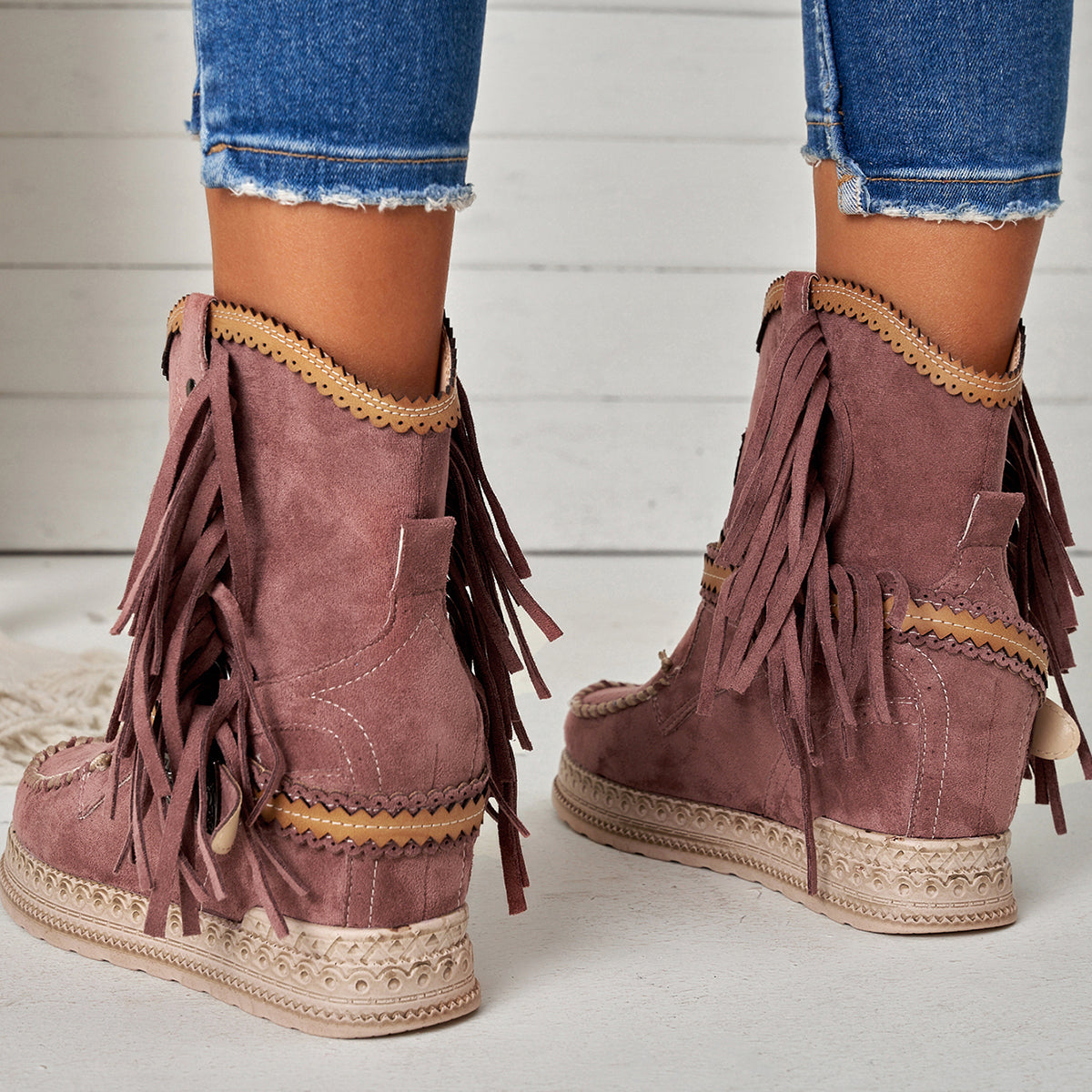 Otilia | Custom-made orthopedic casual boots.