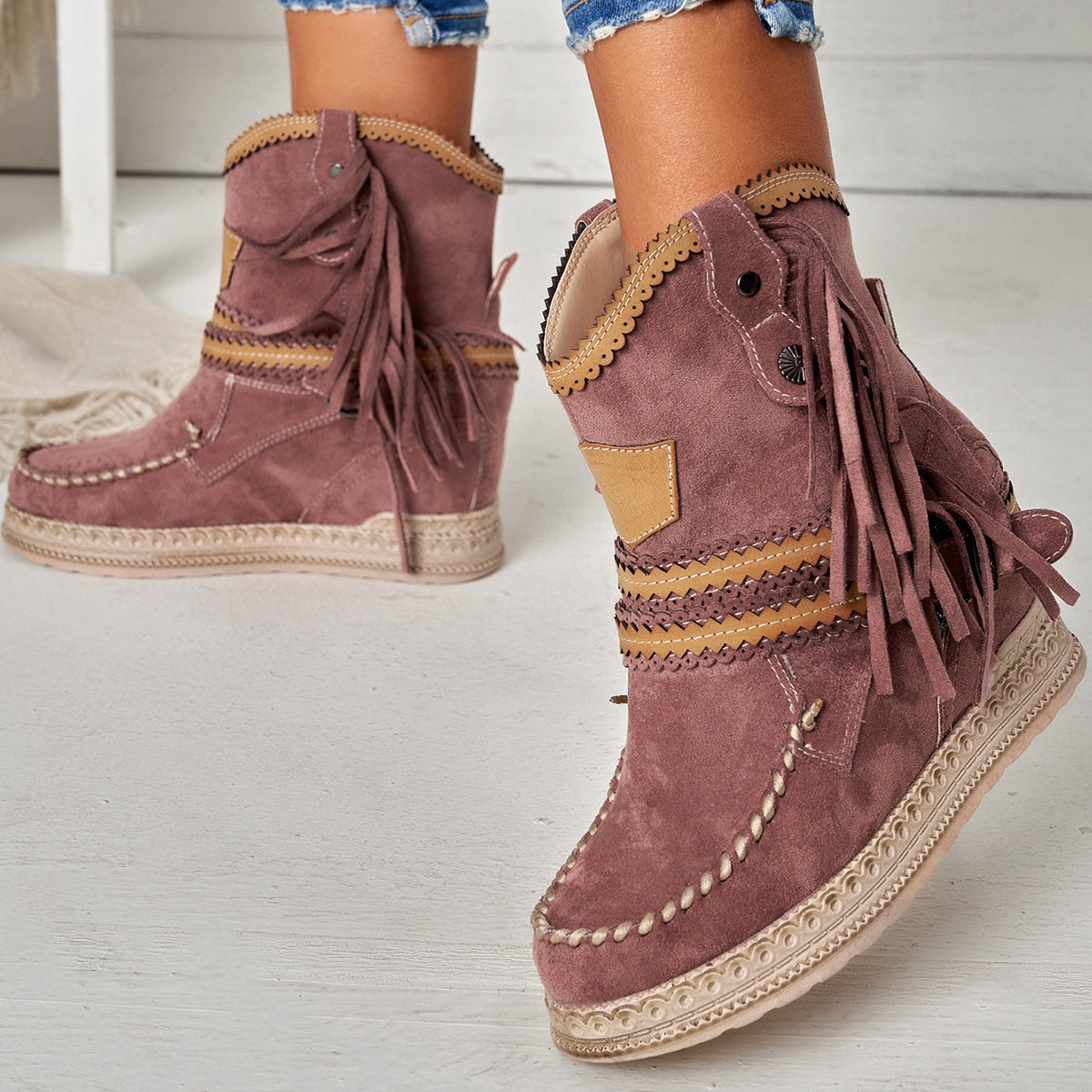 Otilia | Custom-made orthopedic casual boots.