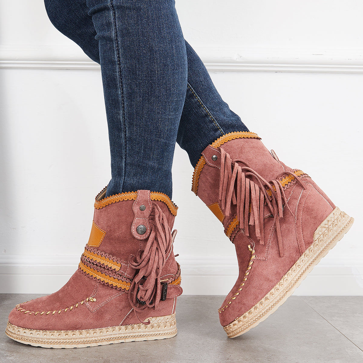 Otilia | Custom-made orthopedic casual boots.